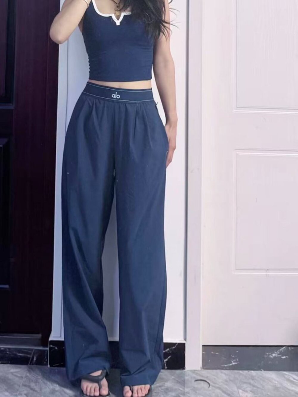 ALO Yoga😍Regular 30” Suit Up Trouser Navy Blue, Relaxed Fit Wide Leg Pants - Picture 8 of 8